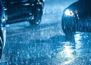 رانندگی در باران