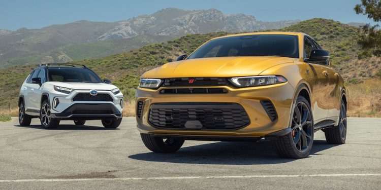 دوج هورنت در مقابل تویوتا RAV4